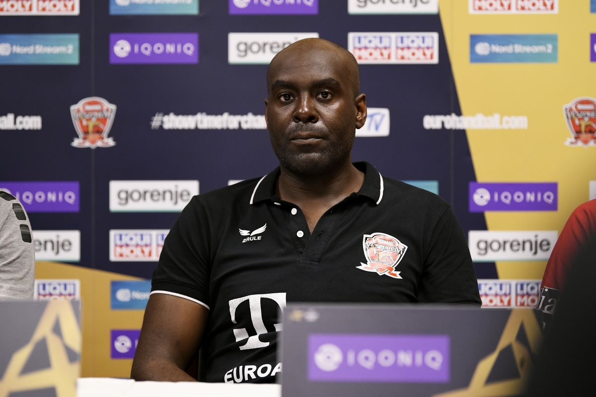 Menesztették a veszprémi kézilabdacsapat vezetőedzőjét